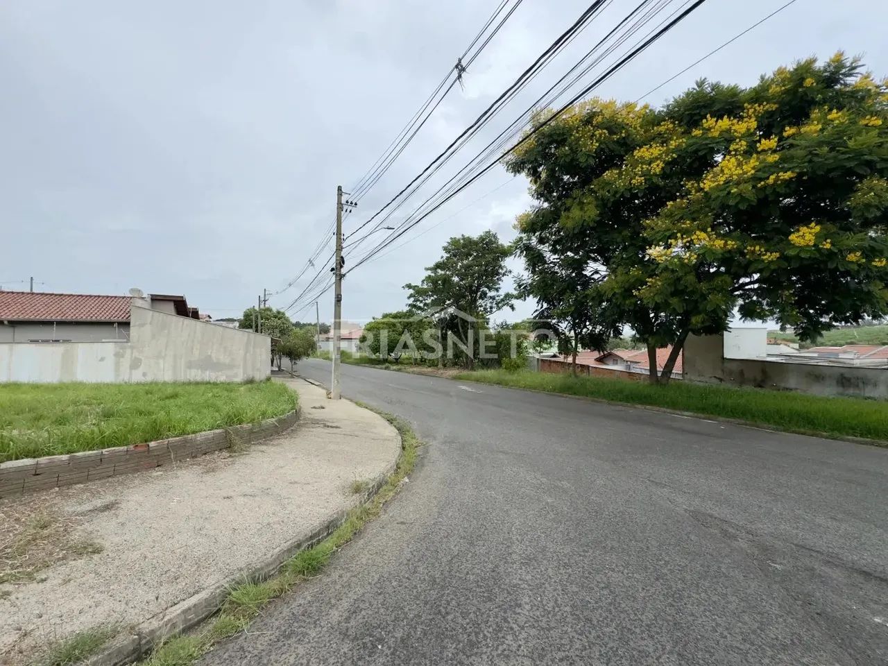 Vende-se Terreno Residencial no Bairro Jupiá