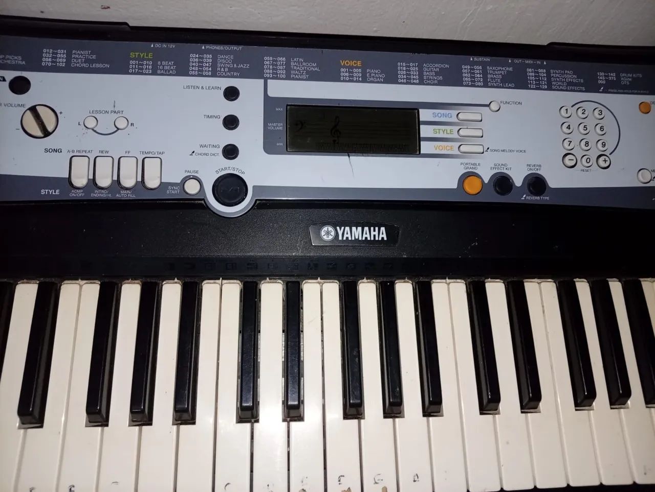 Teclado Yamaha 