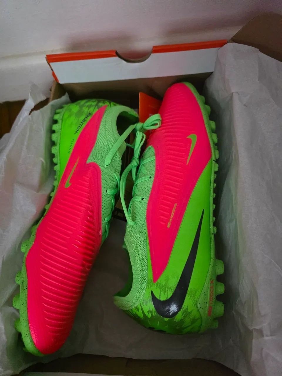 Chuteira Society Nike ReactX Phantom Pro Low - Foto 2