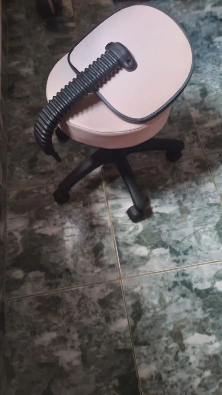 Mocho/Cadeira estética  - Foto 6