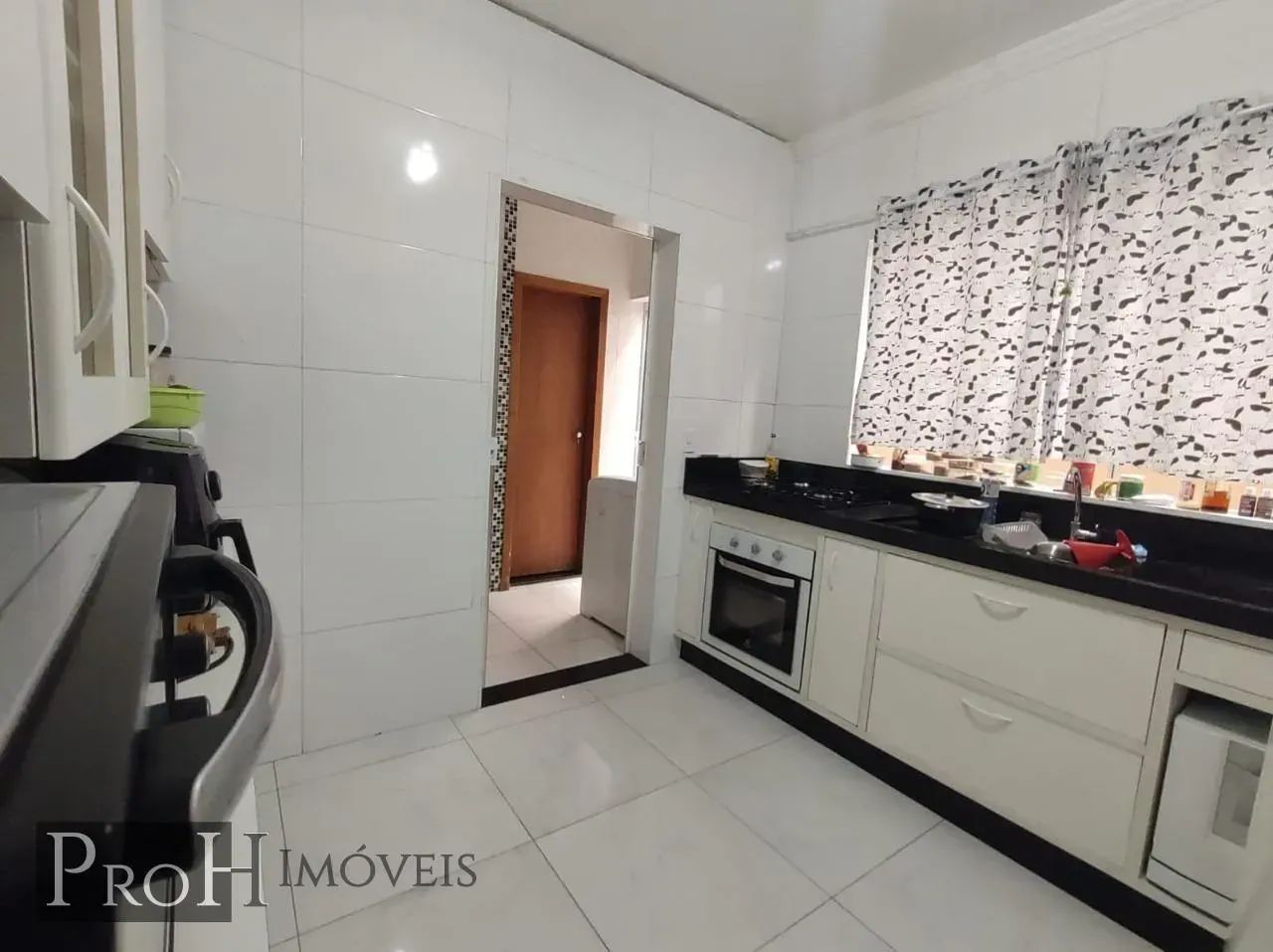 Sobrado 253m² com 4 dormitórios sendo 2 suítes  R$ 895.000,00 - Foto 3
