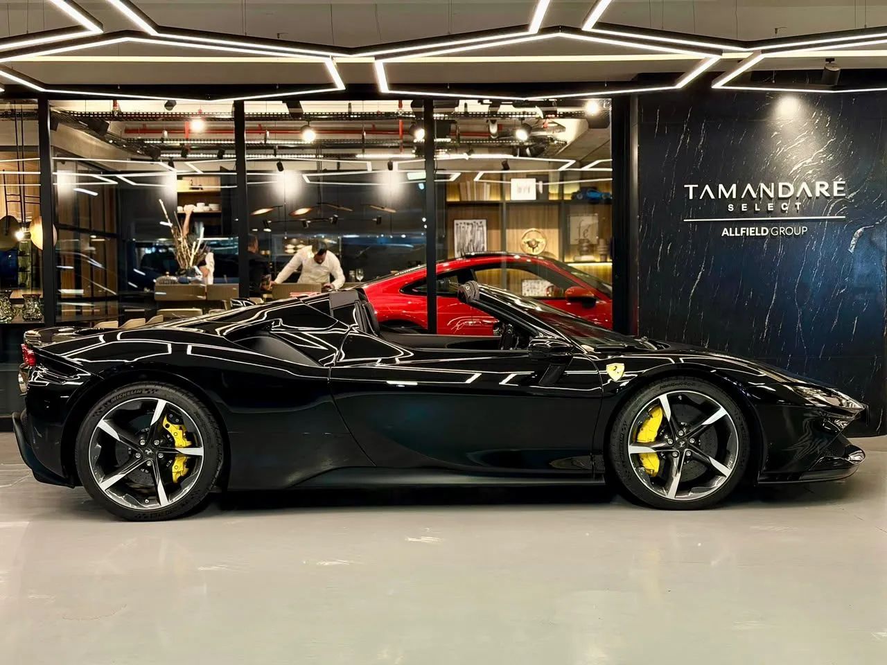 Ferrari SF 90 SPIDER 4.0 V8 Bi-Turbo (Híbrido), foto 3 de 20