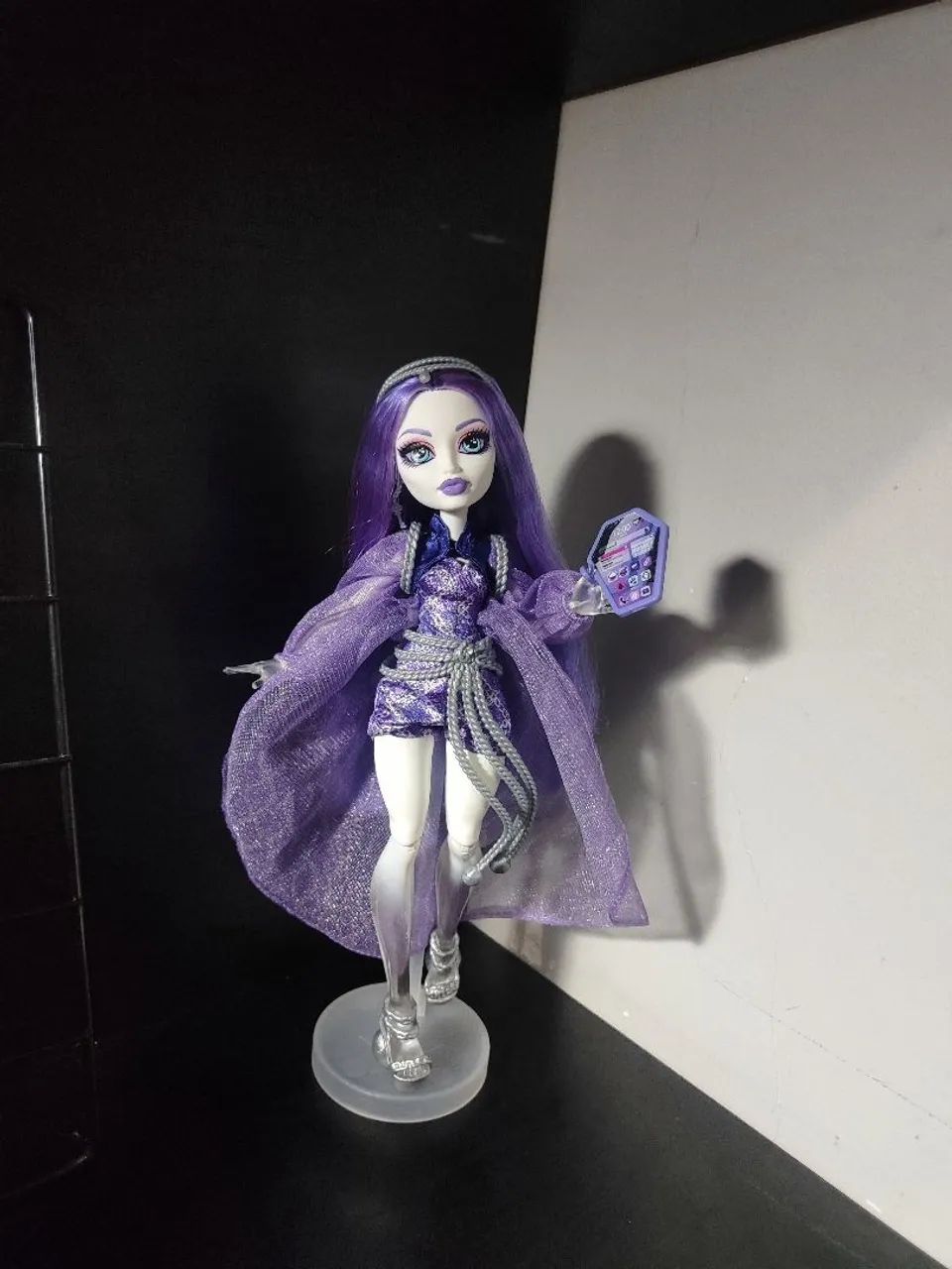 Boneca Monster High Spectra Vondergeist Básica Core 