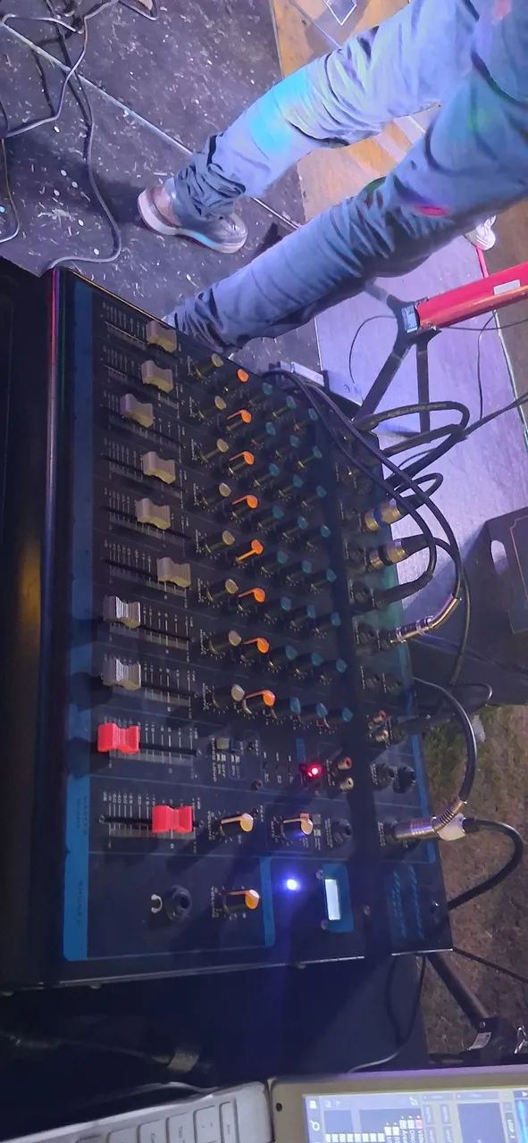 Mesa de som Oneal 8 canais excelente  - Foto 4