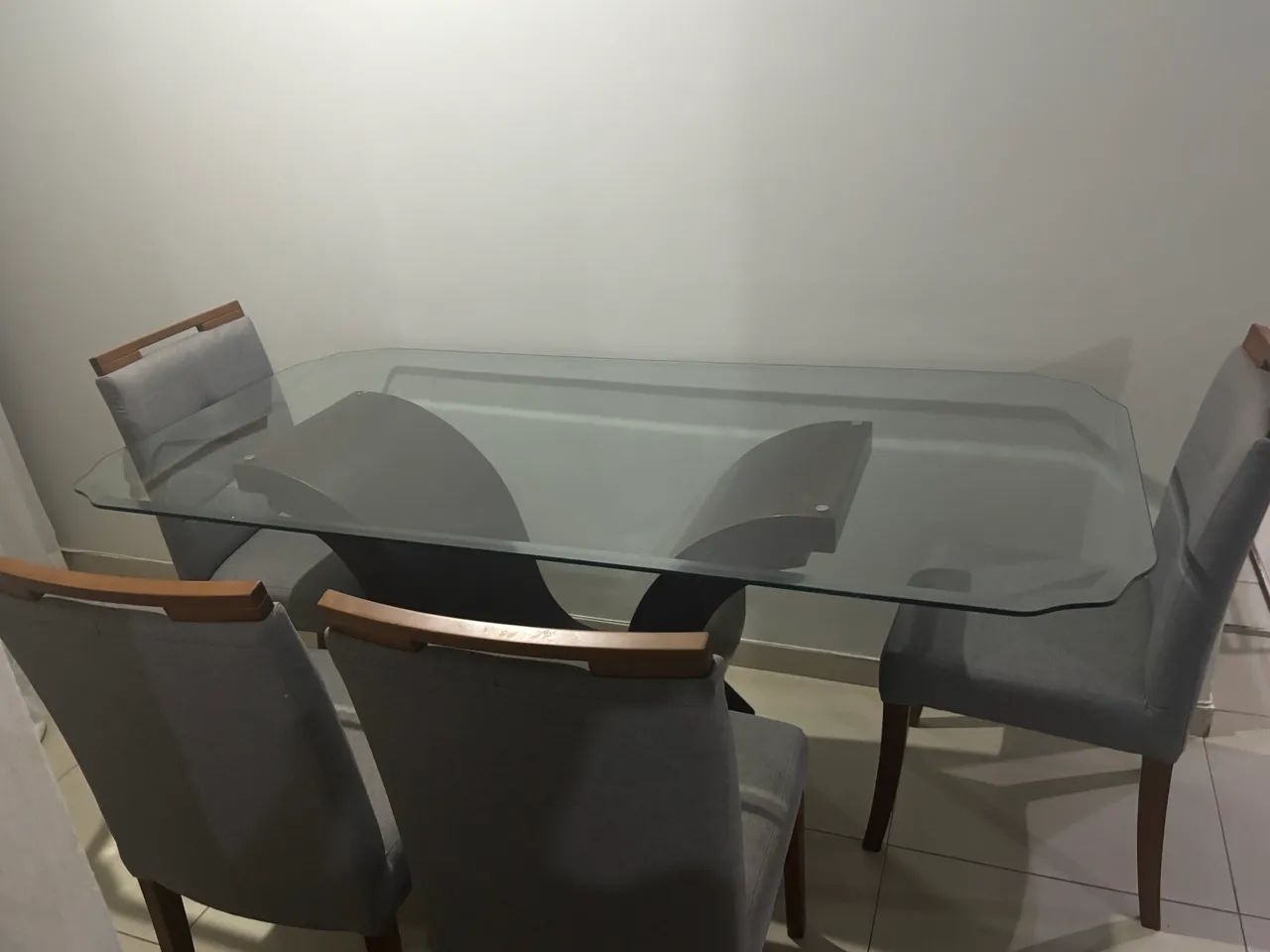Mesa  de jantar 8 lugares mais cadeiras  - Foto 2