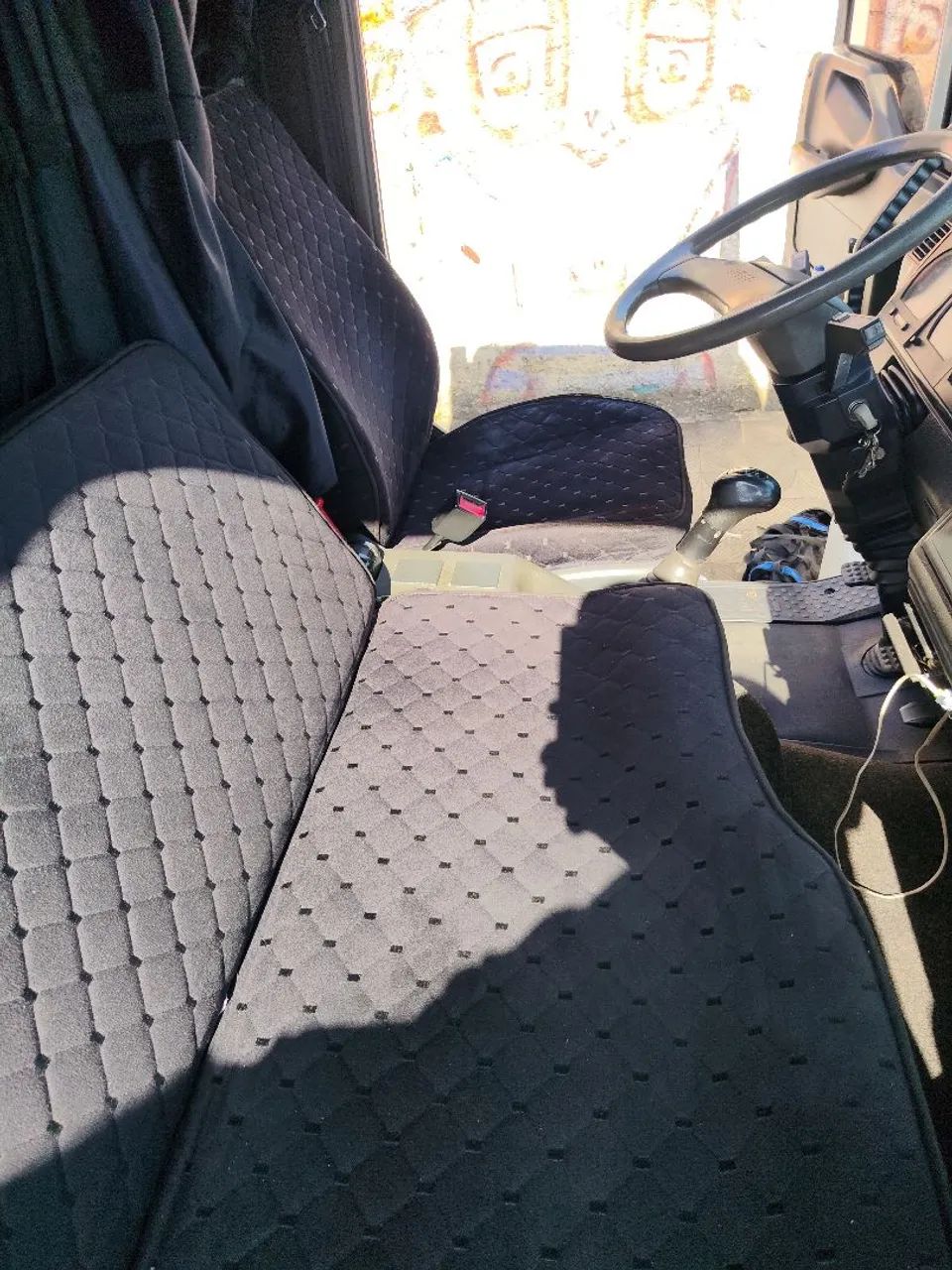 Iveco Tector 240e22 revisado - Foto 4