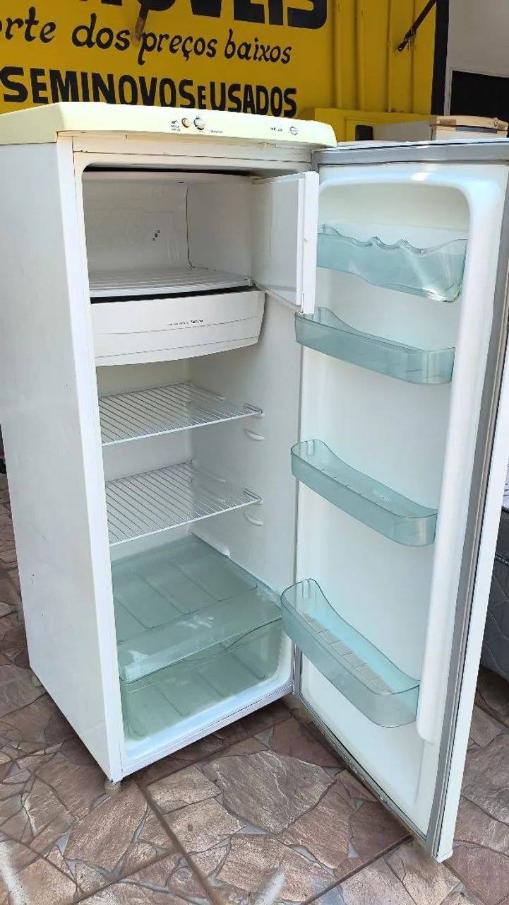 Geladeira Electrolux 280 litros  - Foto 5