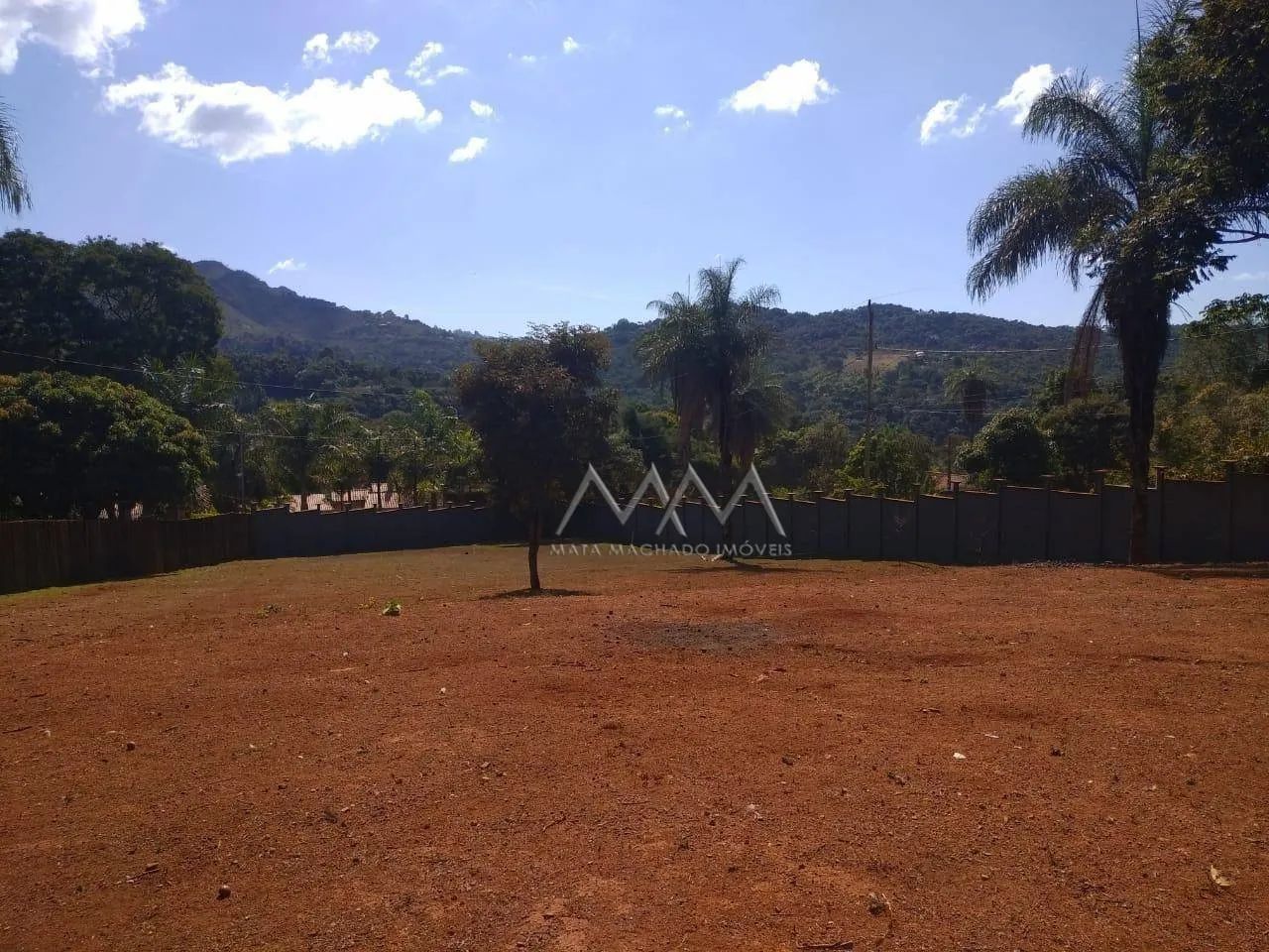 Lote no Condomínio Parque do Engenho.