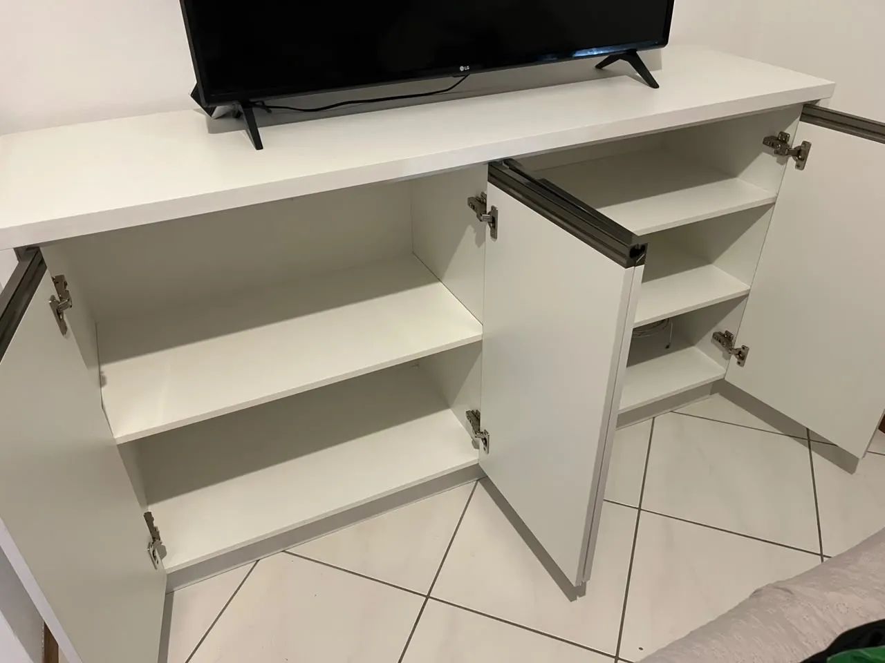 Balcão com portas  - Foto 3