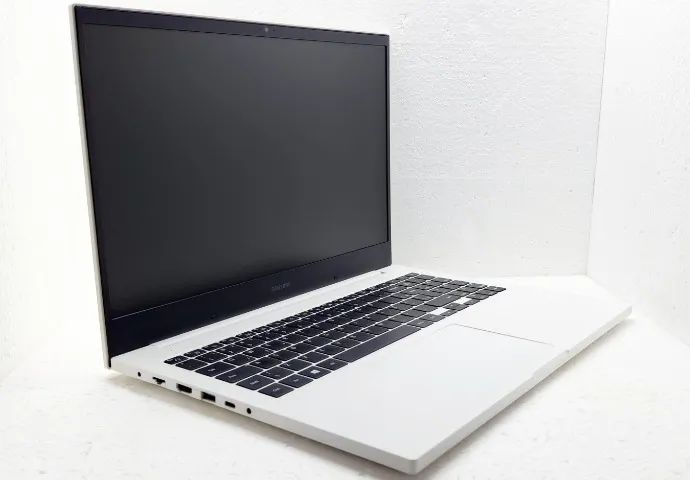 Notebook Branco Gamer Samsung Core i5-10ª, Placa Geforce, SSD, Roda jogo e Programa pesado - Foto 4