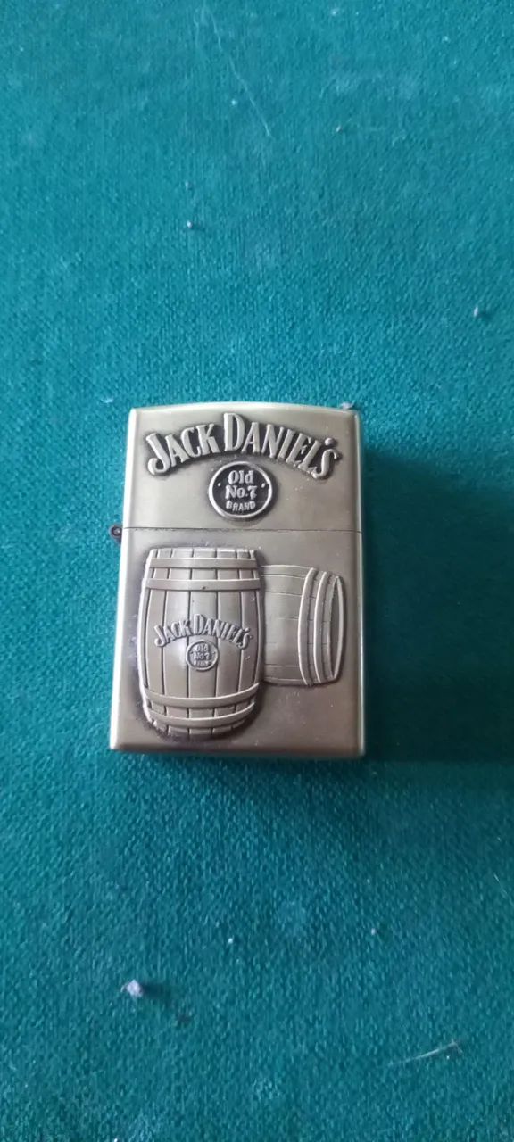 Isqueiro tipo zippo 