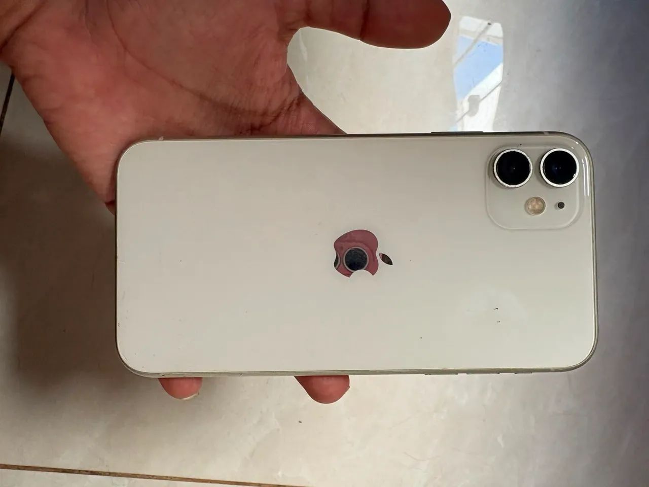 Iphone 11 Branco - Foto 2