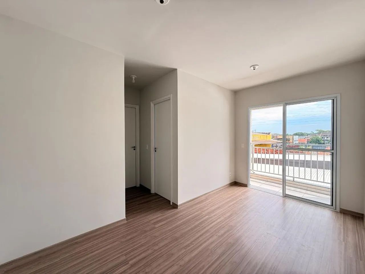 Apartamento para alugar em Maringá, Jardim Tropical, com 2 quartos, com 45 m² - Foto 2