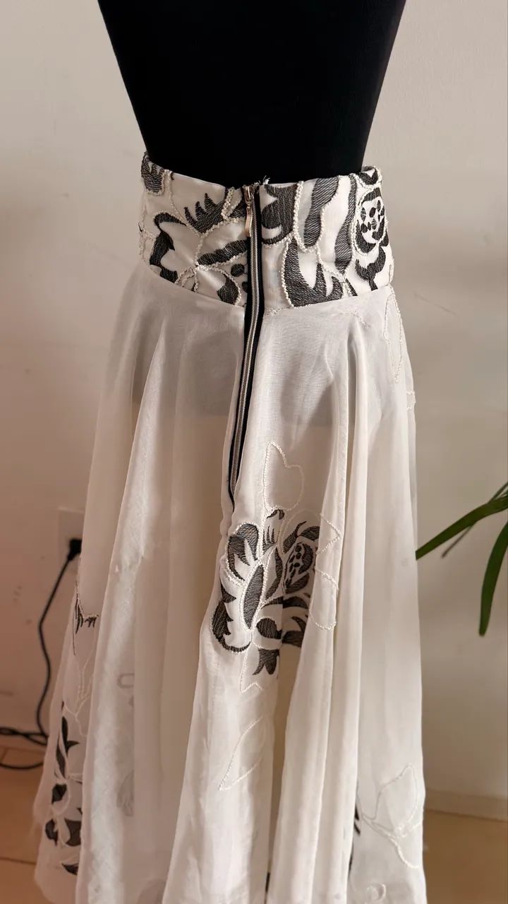 Saia feita de uma cortina  - Foto 2