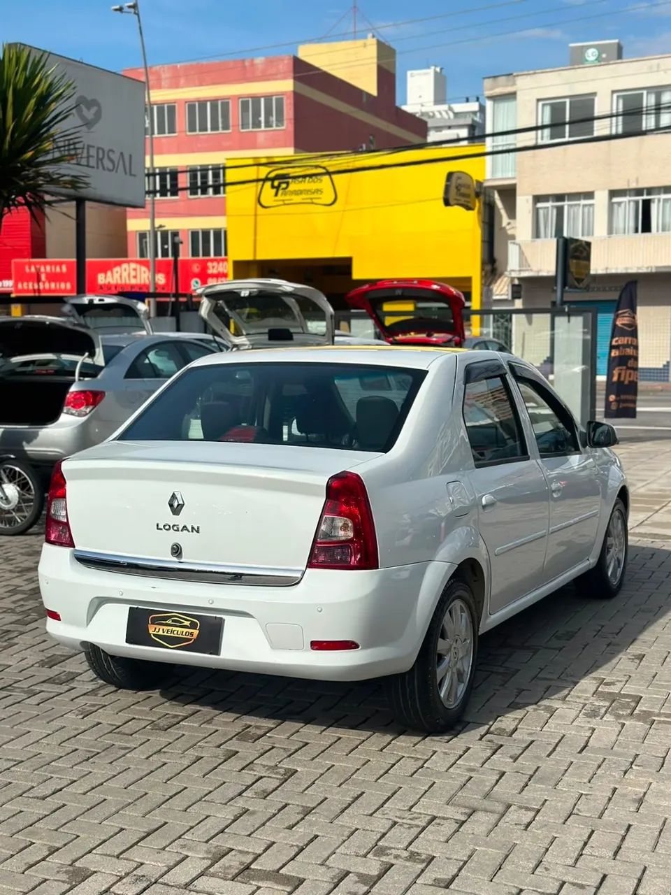 Renault Logan Expression Hi-flex 1.6 8V 4P 2012 - Foto 4
