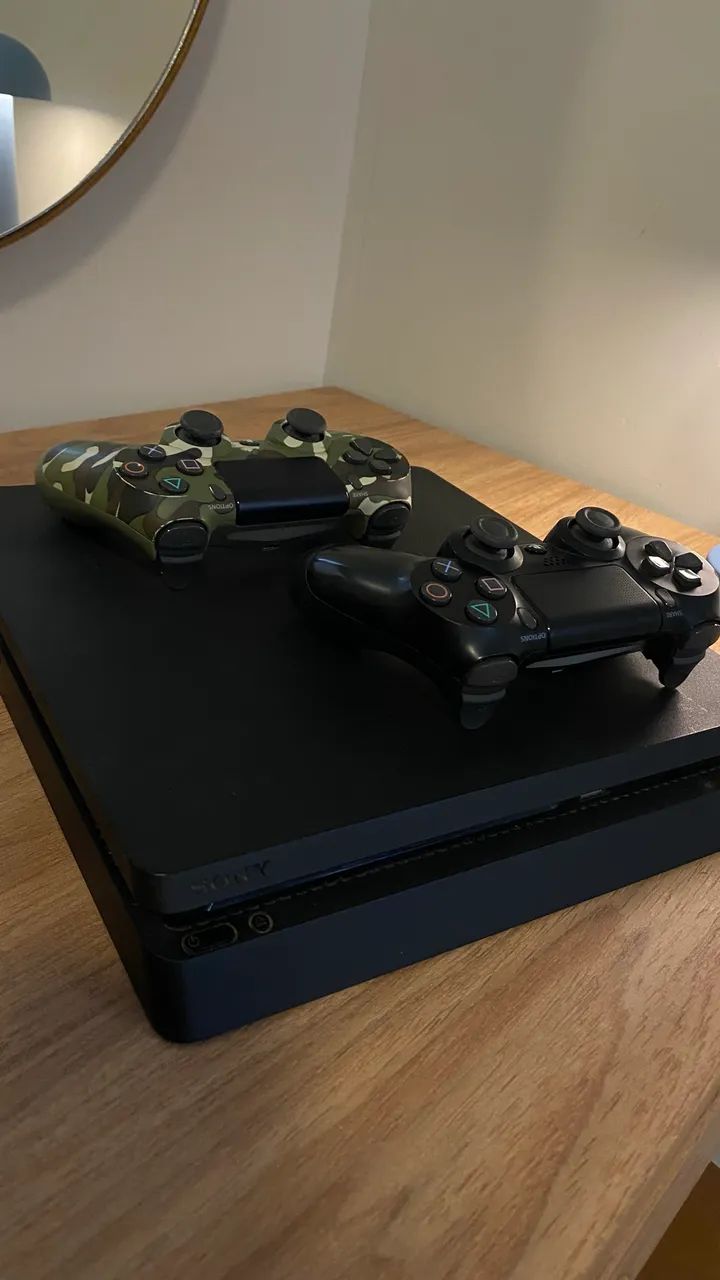 Ps4 Slim 500gb | 2 controles novos | Aceito troca em iphone