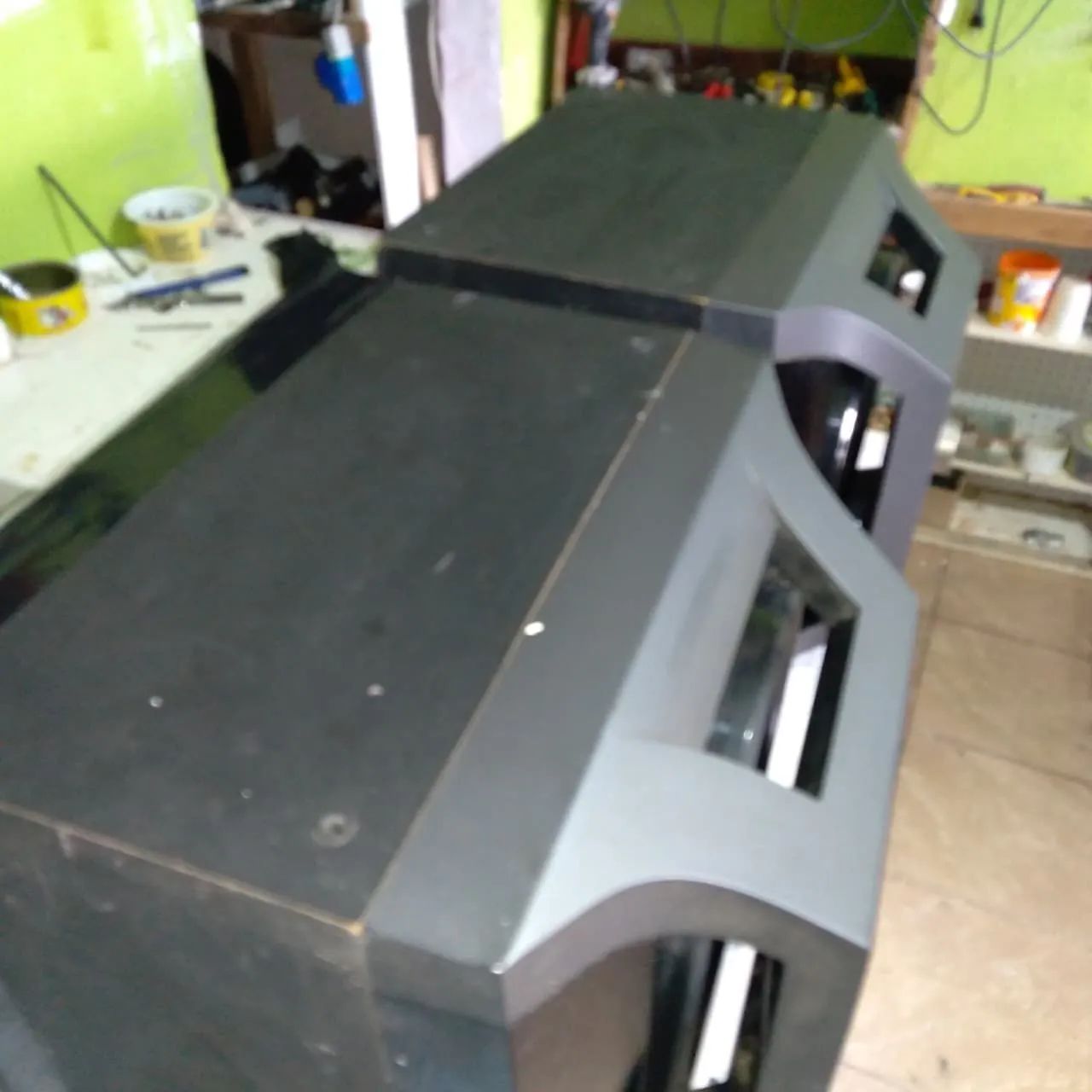 02 caixas de som compactas 