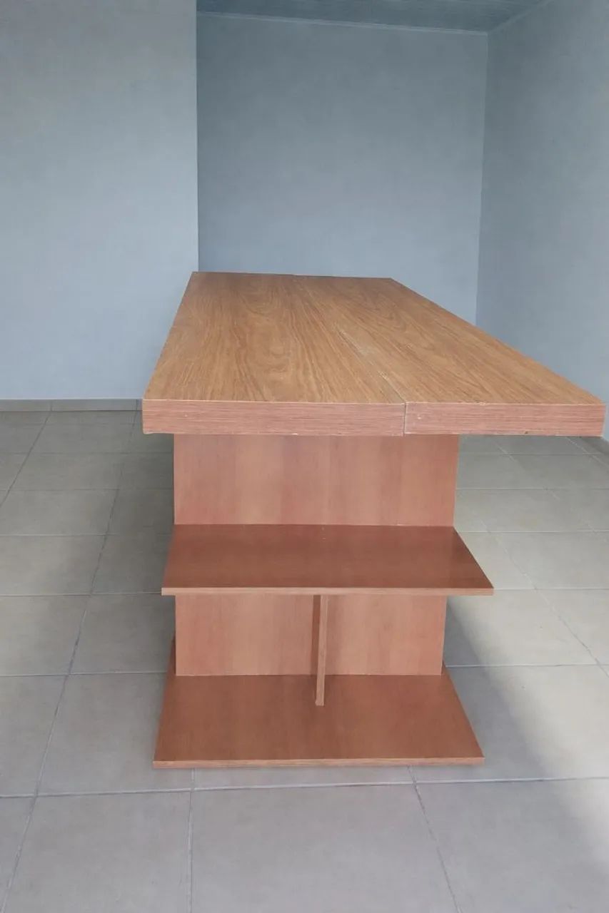Vendo mesa balcão em mdf feito sob medida  - Foto 2