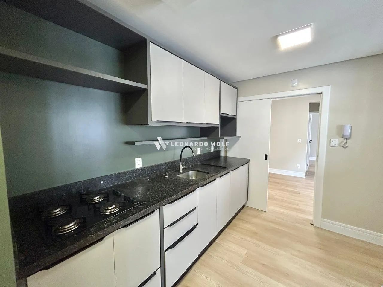 Apartamento com 2 quartos sendo 1 suíte e garagem coberta na Agronômica/Florianópolis - Foto 4