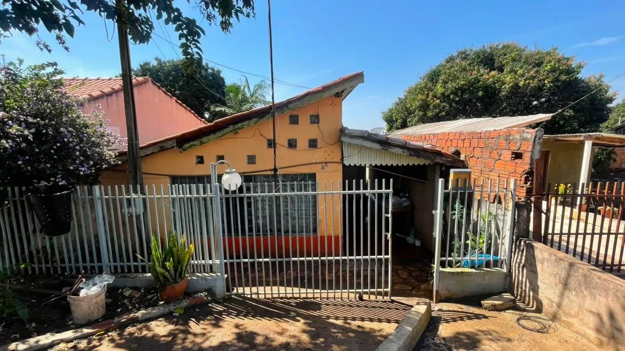 Casa meio lote - Foto 3