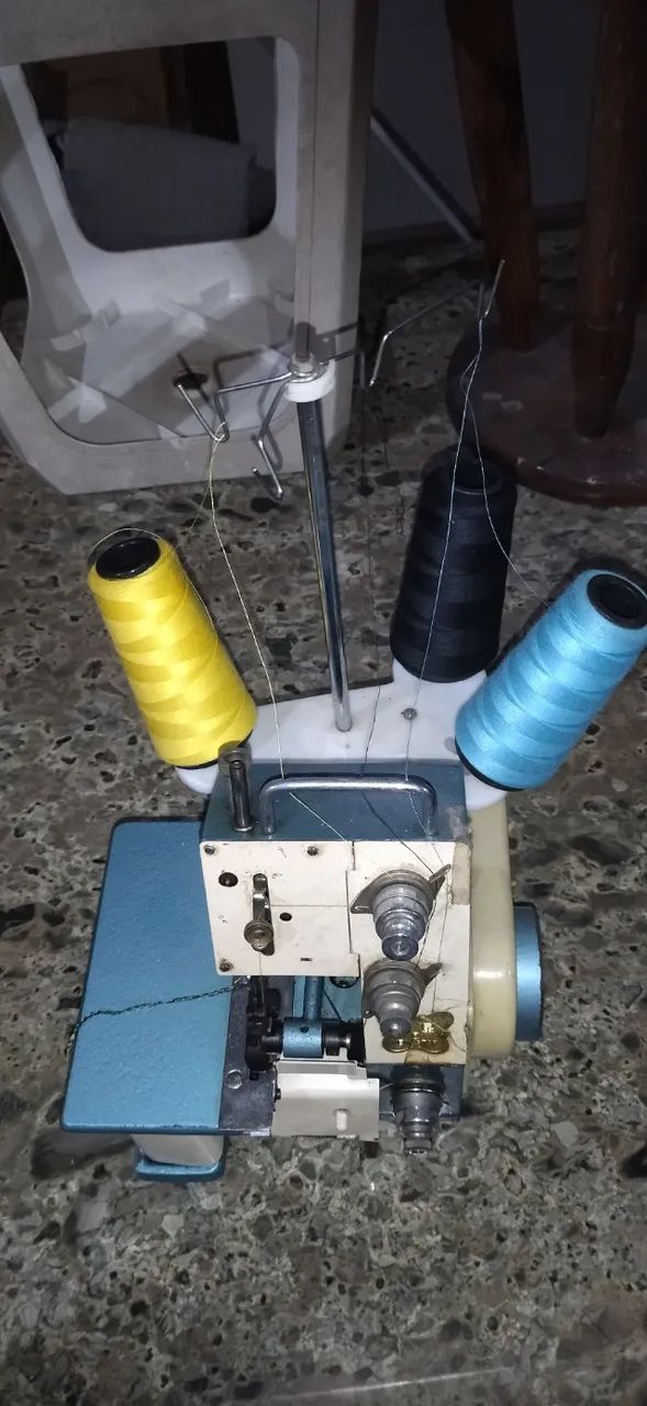 Máquina de costura overloque  - Foto 4