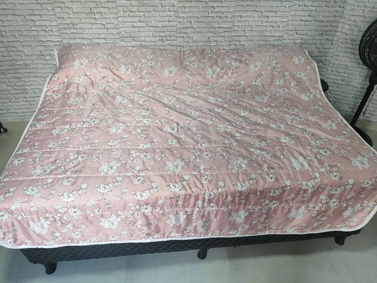 Cama de casal com colchão 