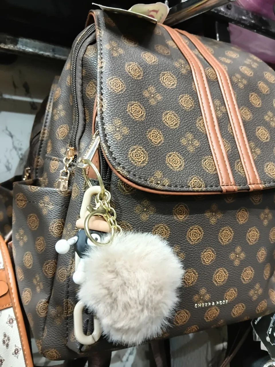 MOCHILA COLOR CHOCOLATE