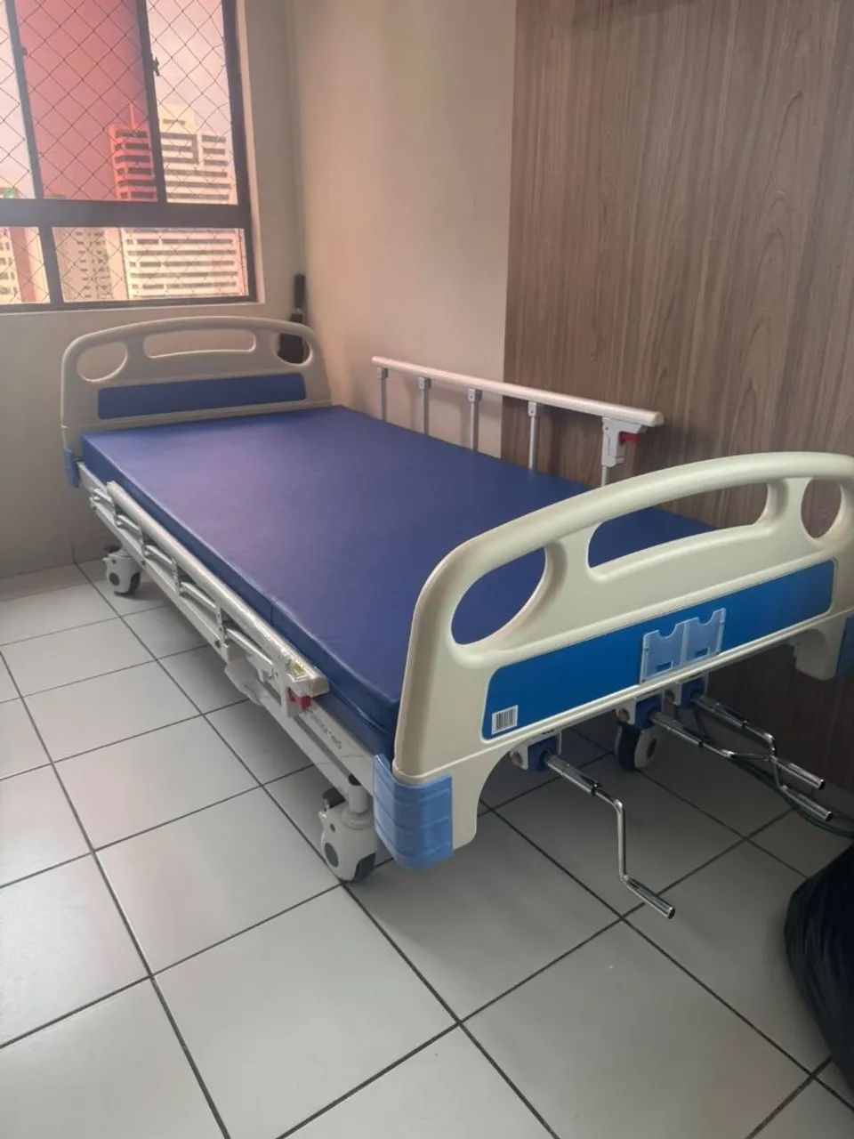 Cama Hospitalar NUNCA USADA - Foto 3