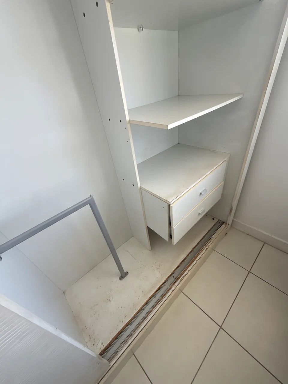 GUARDA-ROUPA 2,70 m - Foto 2