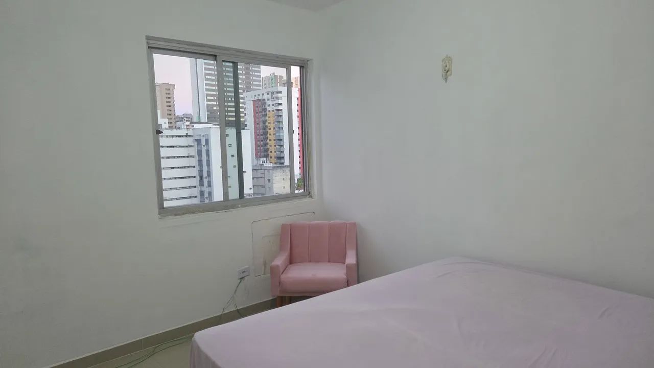 Aluga-se quartos para mulheres