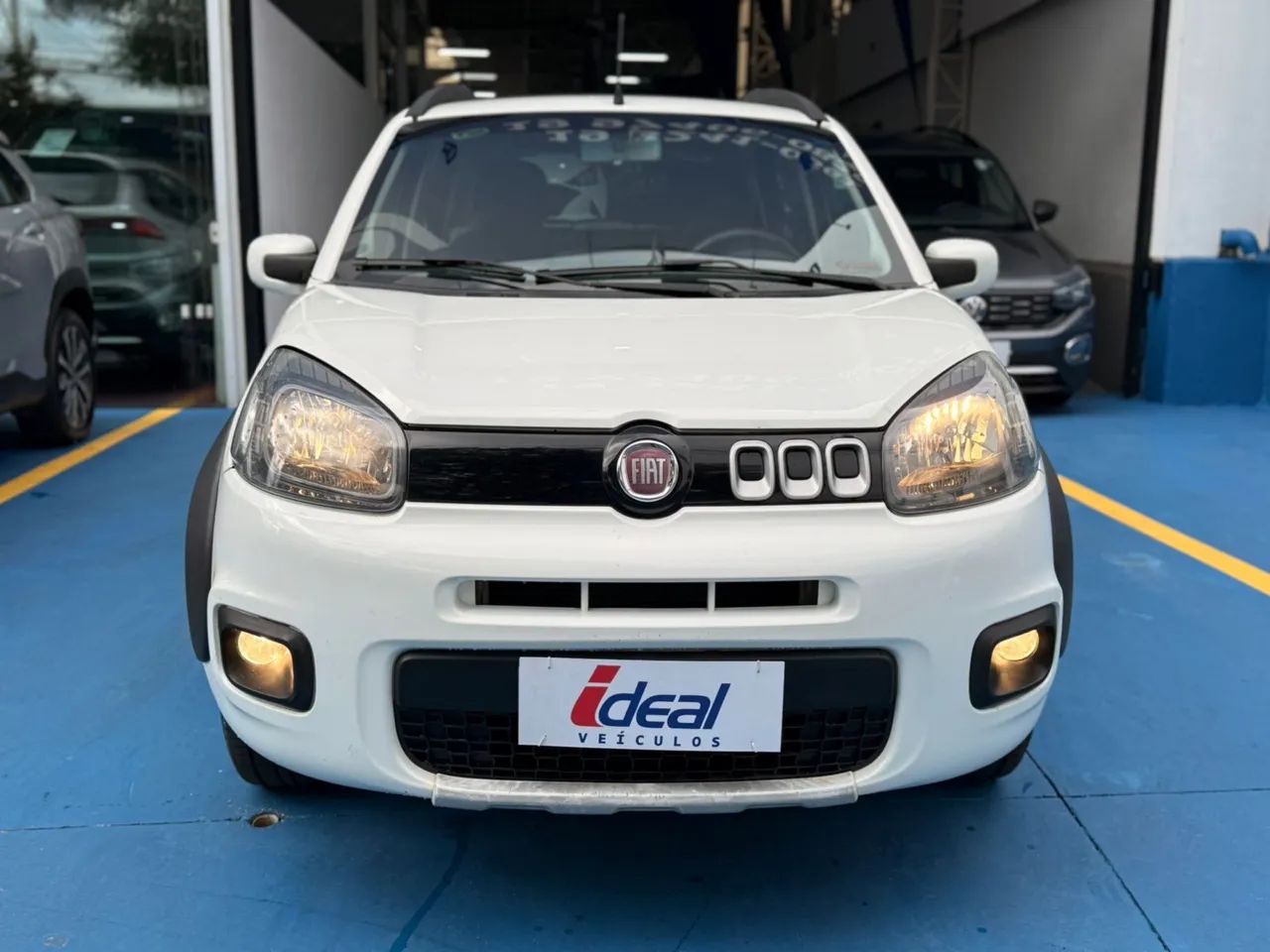 Fiat Uno WAY Celeb. 1.0 EVO Fire Flex 8V 5P 2015