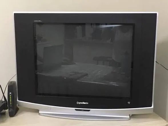 TV Gradiente 29' Flat Slim TS2960 Tubo + Conversor Digital