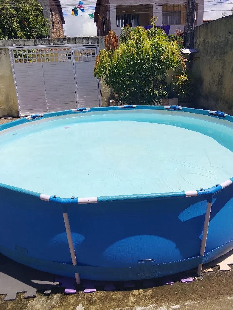Piscina 6 mil litros 