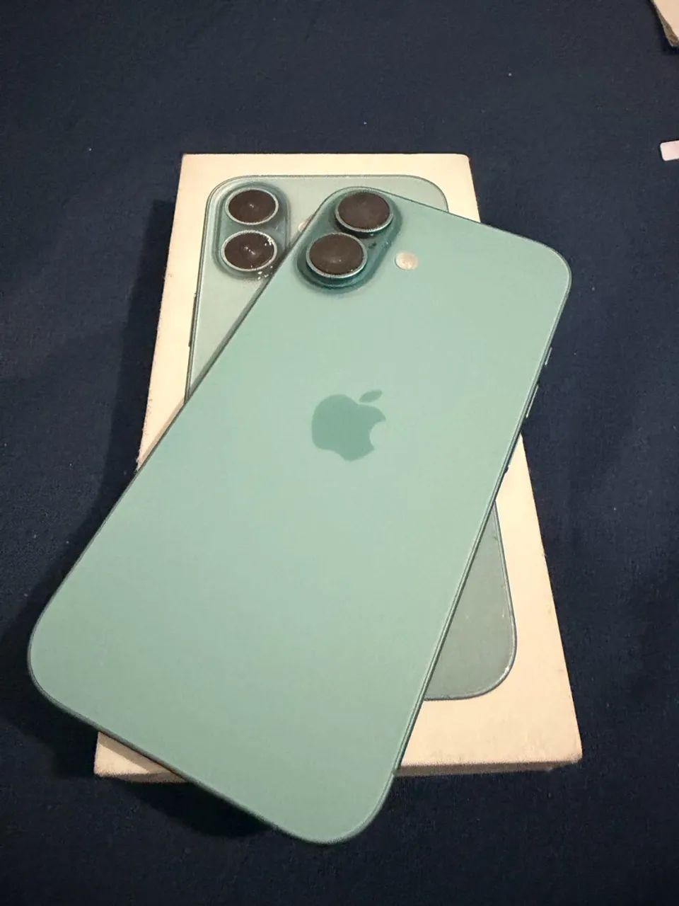 iPhone 16