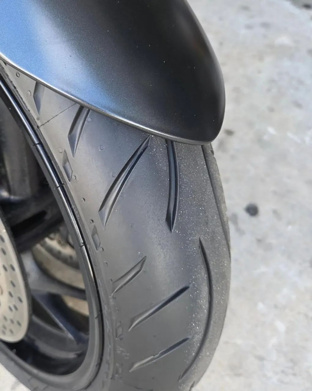 SUZUKI GSX S1000 - Foto 3
