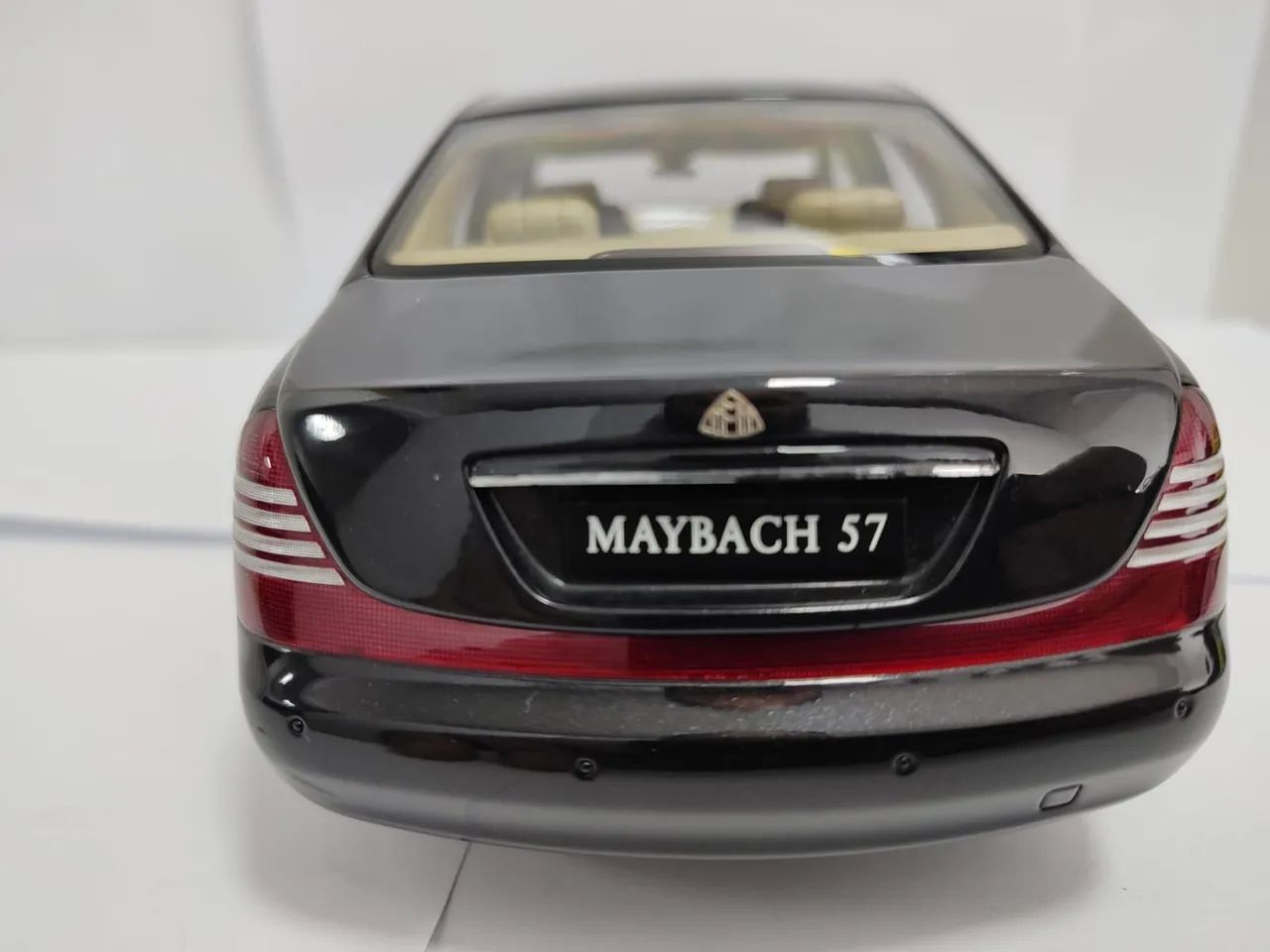 Miniatura Mercedes Benz Maybach 57 1/18 - Hobbies e coleções