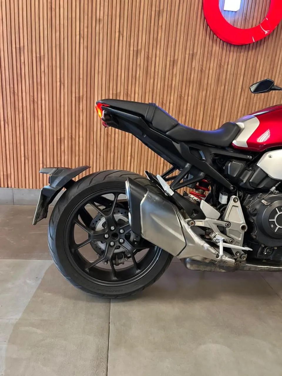 Vendo está linda moto - Foto 2