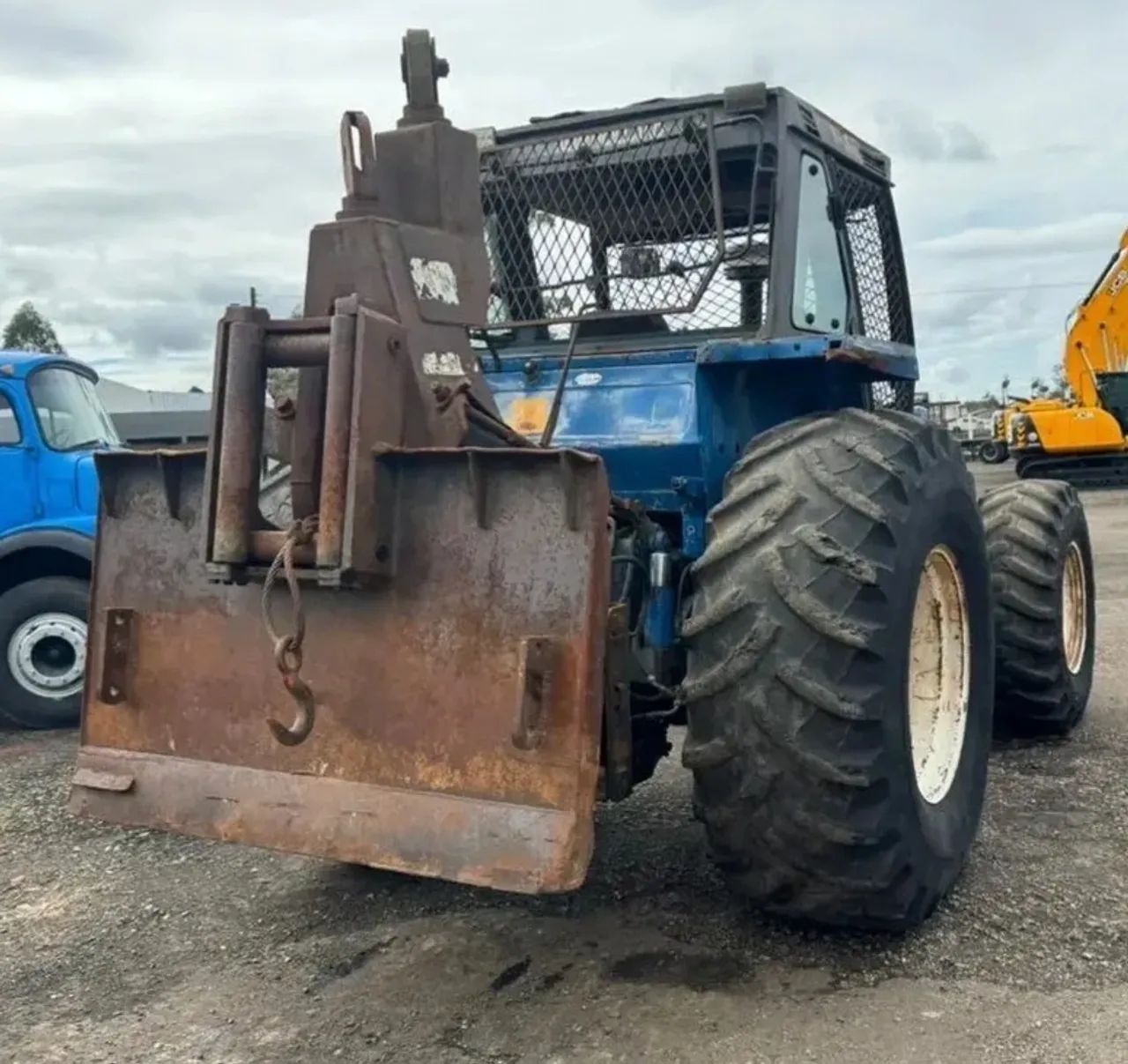 Trator New Holland  - Foto 4
