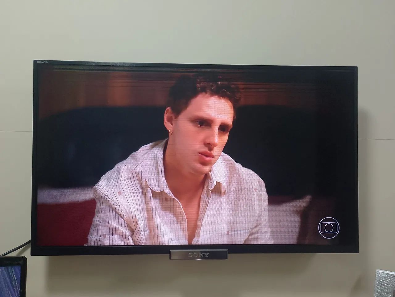 TV Sony 32 Polegadas com Defeito na Tela - Para Conserto ou Retirada de Peças