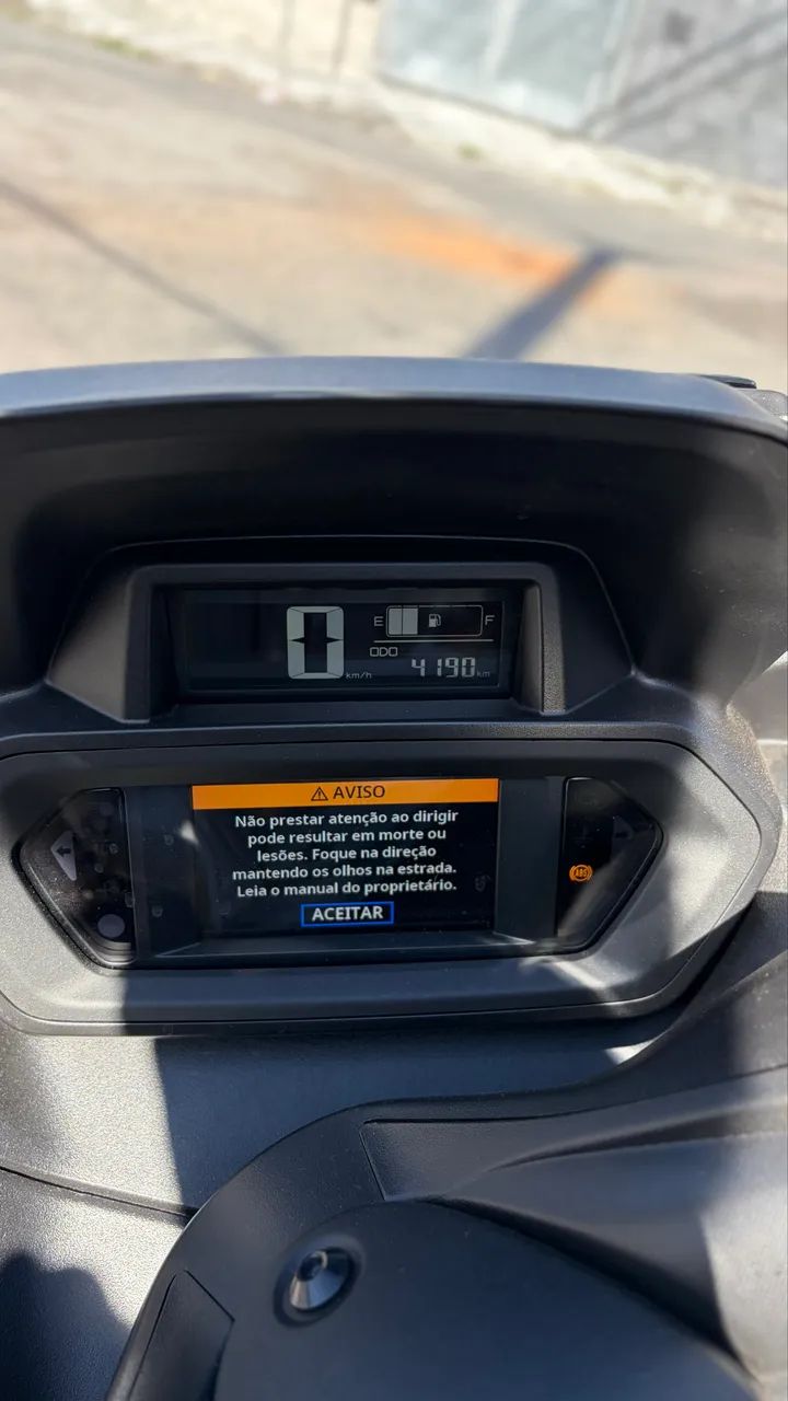 XMAX 250 Connected 25/25 - Foto 3