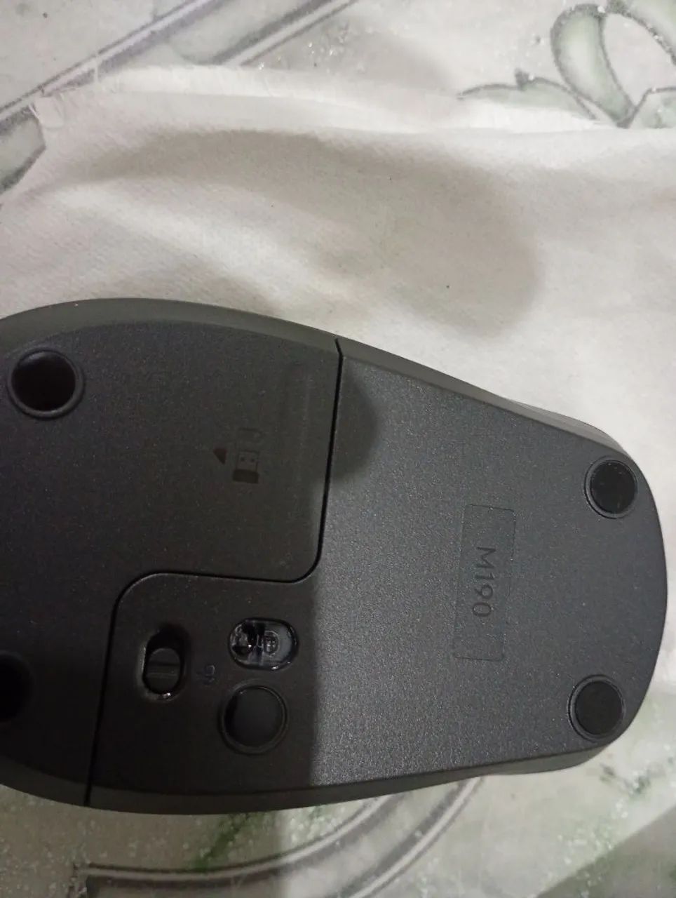 Mouse Logitech (Logi) Bluetooth Novo - Nunca Usado - Foto 4