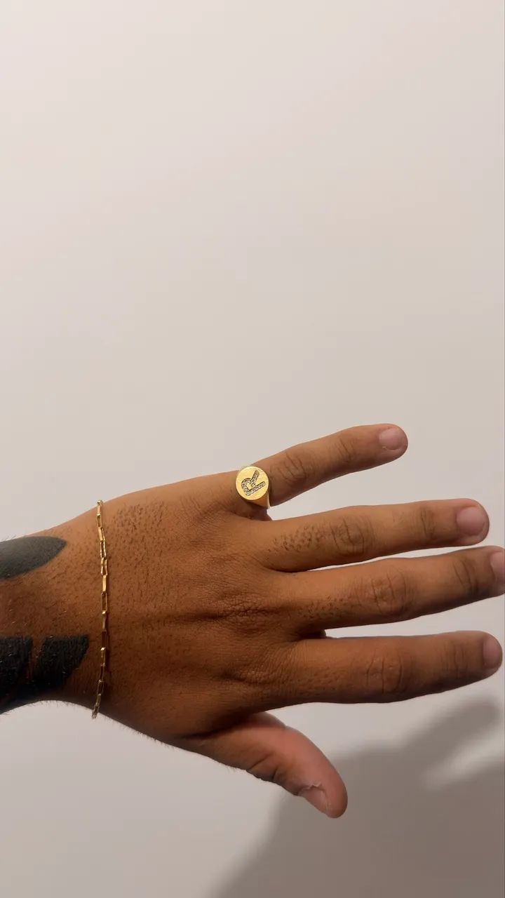 Anel em ouro 18K com letra R cravejada - Foto 2