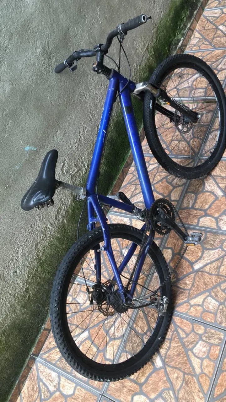 Vende-se bike gts aro 26 muito 2 anos parada - Foto 3