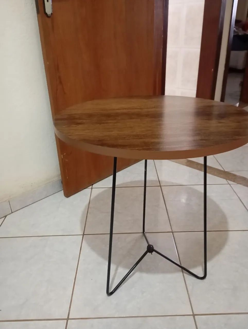 Corner Table.469173608802560001