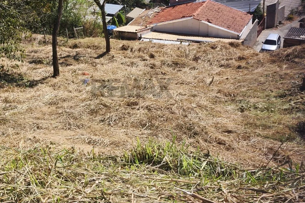 Terreno em Águas de Lindóia: Invista e Construa!