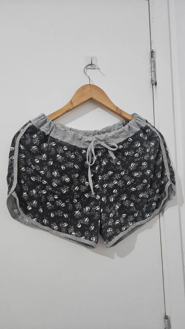 Short caveirinhas