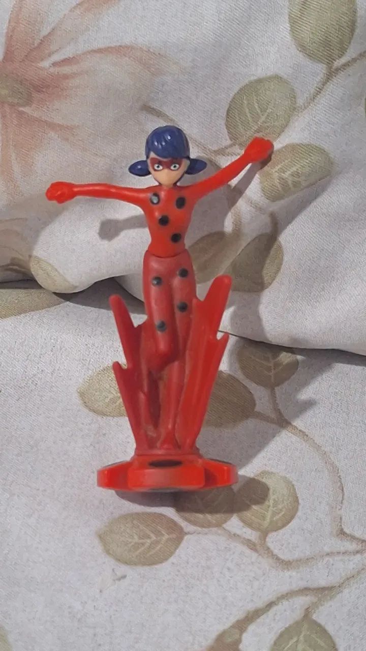 Ladybug e hawk moth do kinder ovo - Foto 2