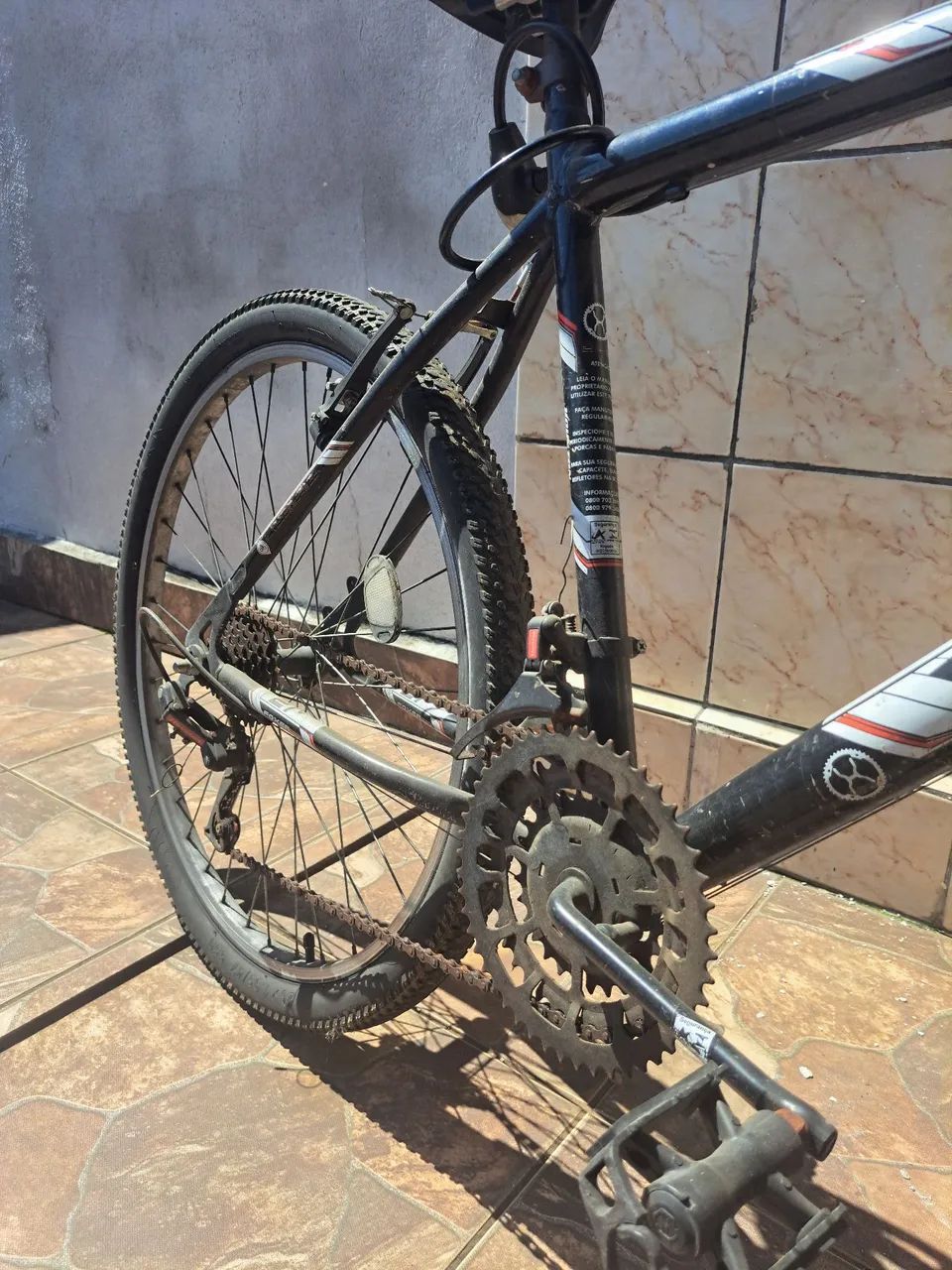 Bicicleta Houston aro 26 com marcha, cadeado e campainha  - Foto 4