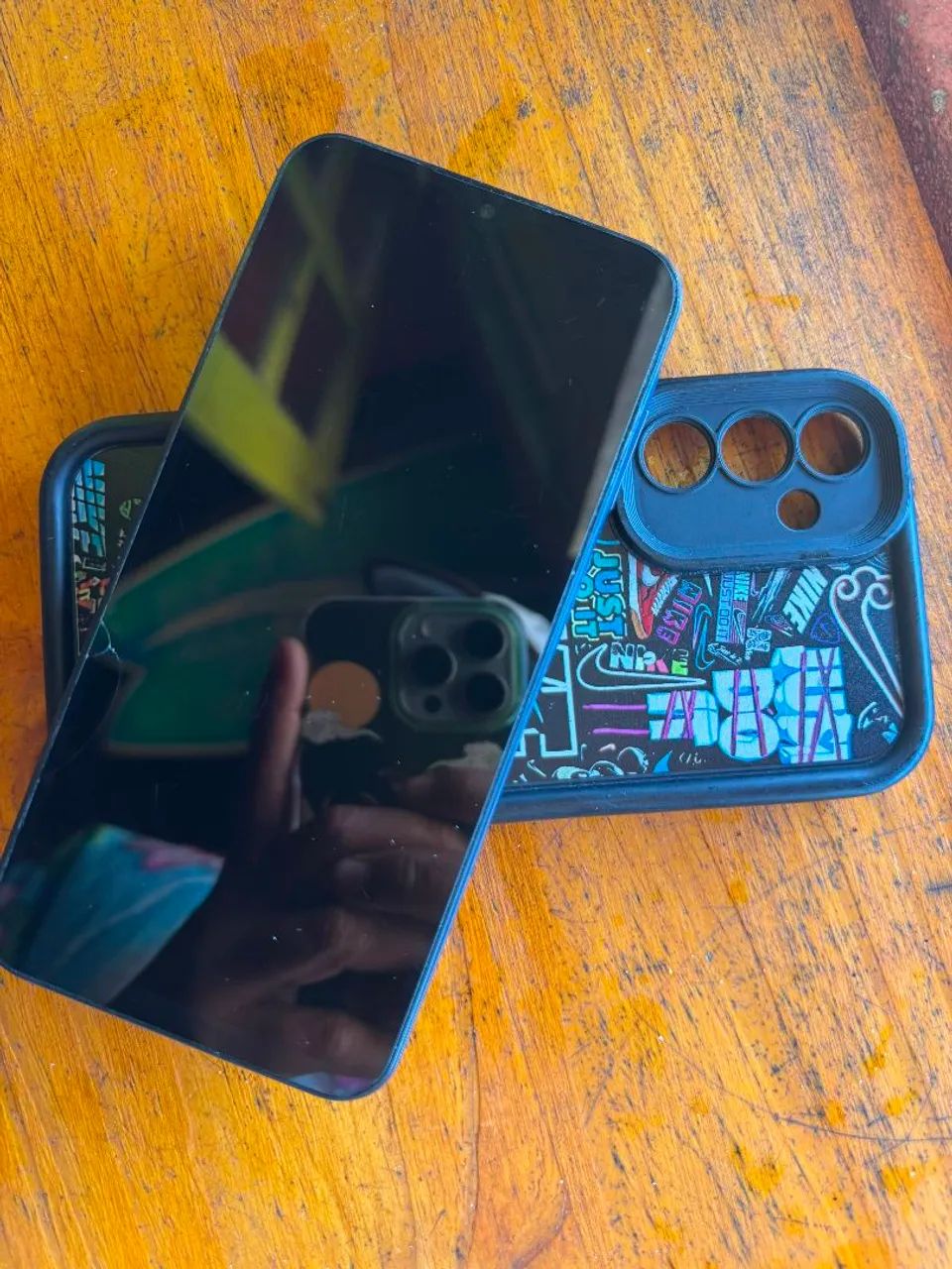 Troco em iPhone um A15 256gb e 8gb de ram + caixa + nota - Foto 5