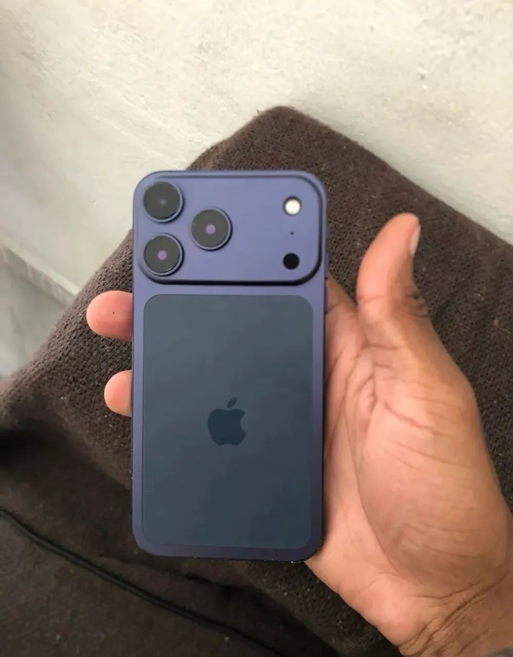 IPHONE XR NA CARCAÇA DO 17  - Foto 2